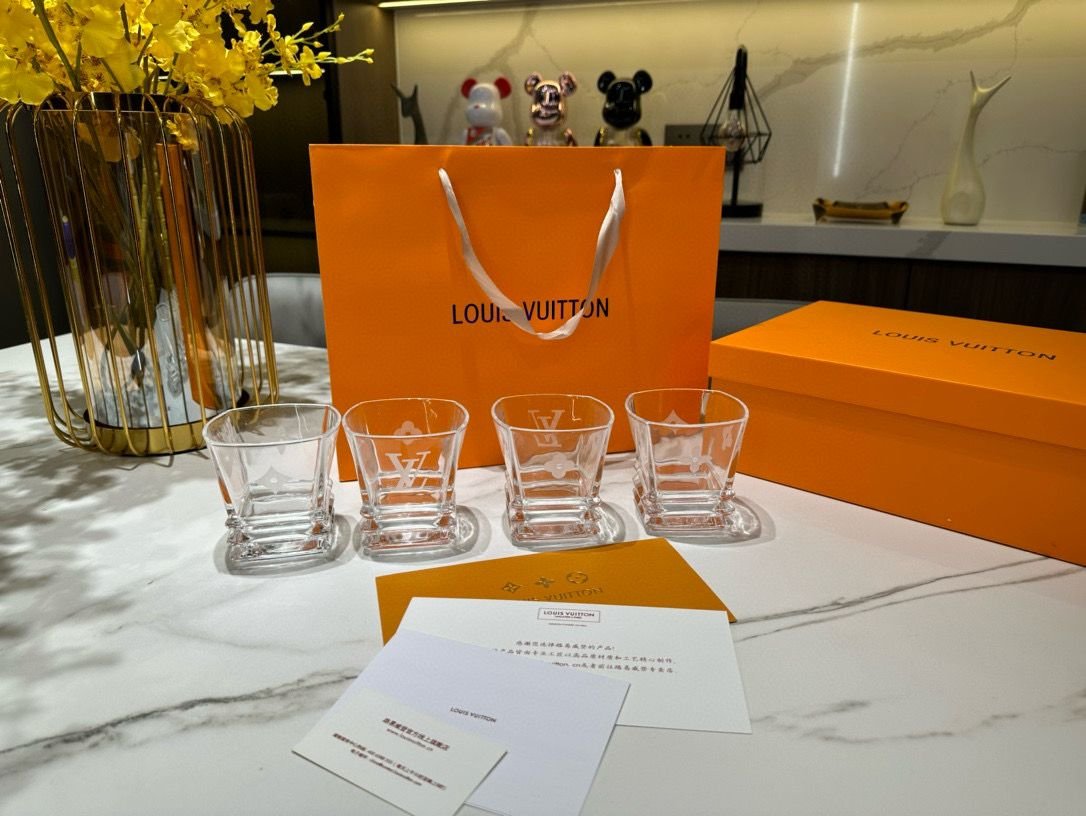 Louis Vuitton LV  Water cups set of four transparent cups. - Image 3 of 6